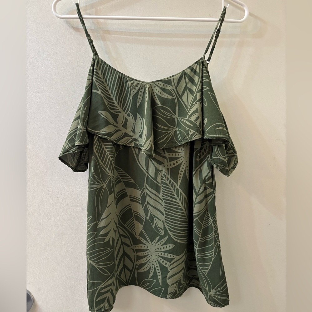 Off shoulder nature print tank